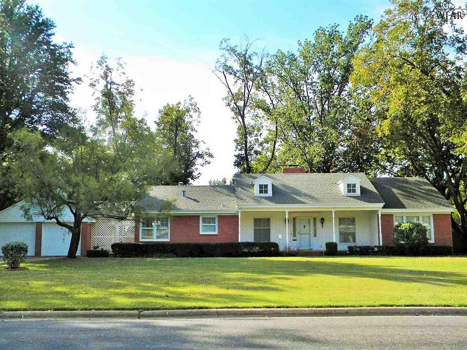 1st image of 802 Sycamore Dr