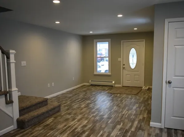 (undisclosed Address), Plymouth, PA 18651