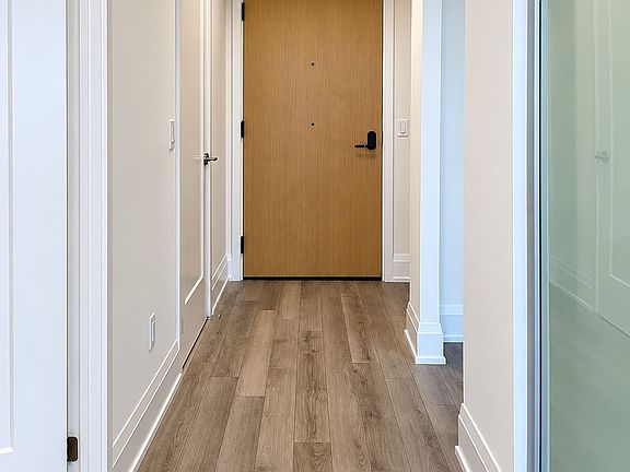 4th image of 89 Church St #3507