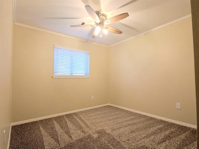 4805 Crepe Myrtle Ln — Photo 15