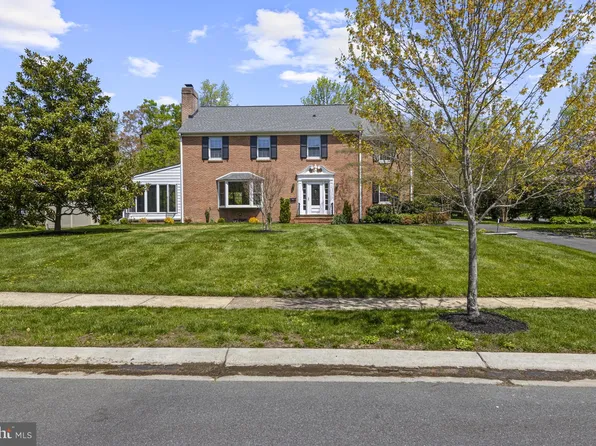 707 Greenwood Rd, Wilmington, DE 19807