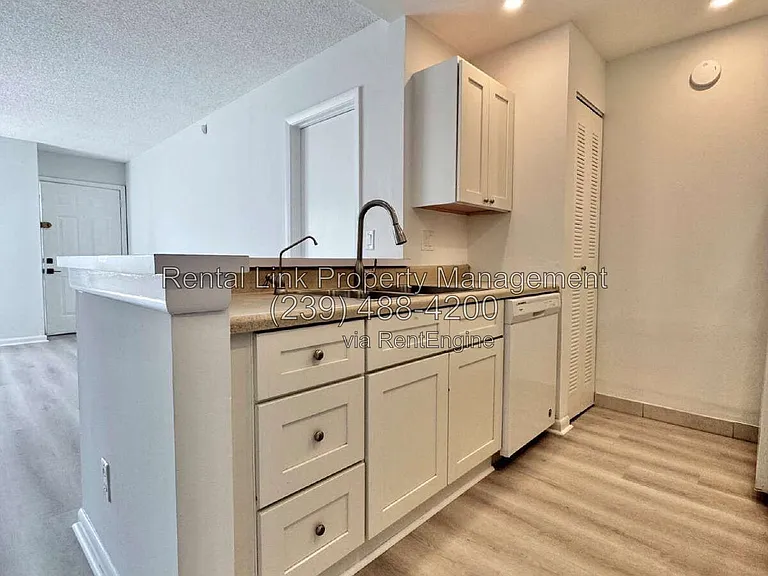 150 Santa Clara Dr #5 — Photo 13