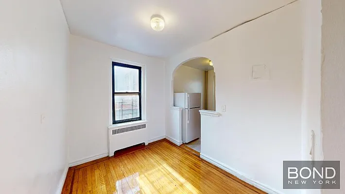 Rented by Bond New York | media 7