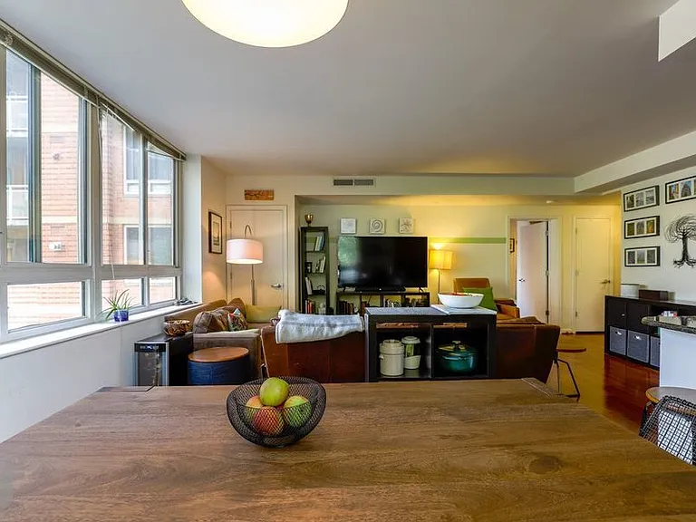 355 I St SW #109 — Photo 9