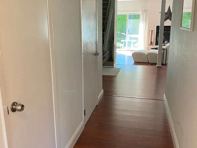 50 Hubbard Ln #10 — Photo 9