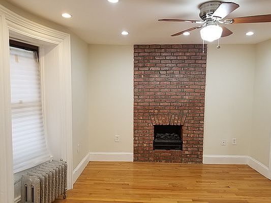 2nd image of 37 Jefferson Ave #3