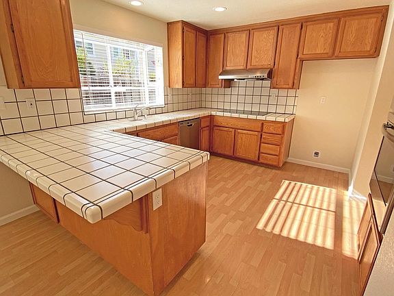 4th image of 1589 Adolfo Dr
