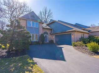 2815 Sheffield Dr, Emmaus, PA 18049