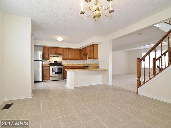 5th image of 1140 Floyd Pl