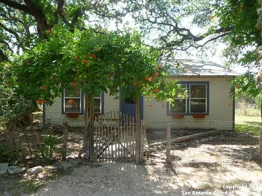1st image of 365 Lantana Ln