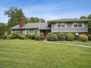 5 Rockwood Rd, Florham Park, NJ 07932