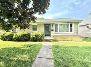 1303 E 3rd St, Maryville, MO 64468
