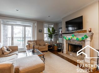 1136 W Diversey Pkwy, Chicago, IL 60614