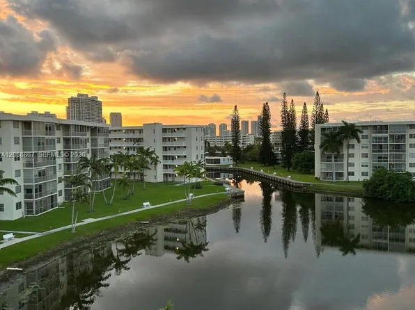 2851 Leonard Dr APT J503, Aventura, FL 33160