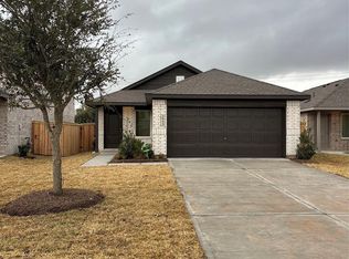 2935 Summer Breeze Way, Angleton, TX 77515