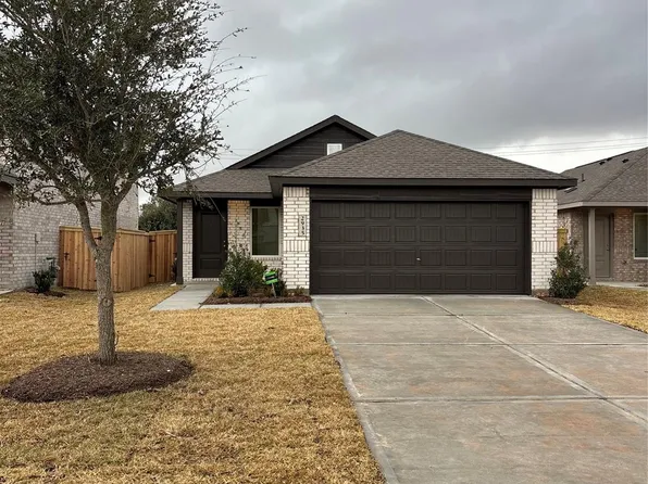 2935 Summer Breeze Way, Angleton, TX 77515