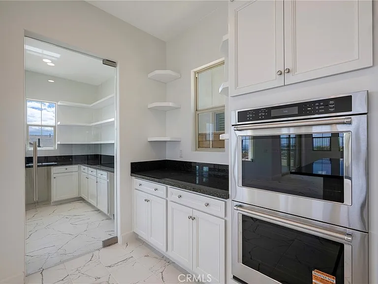 21204 Currant Ct — Photo 35