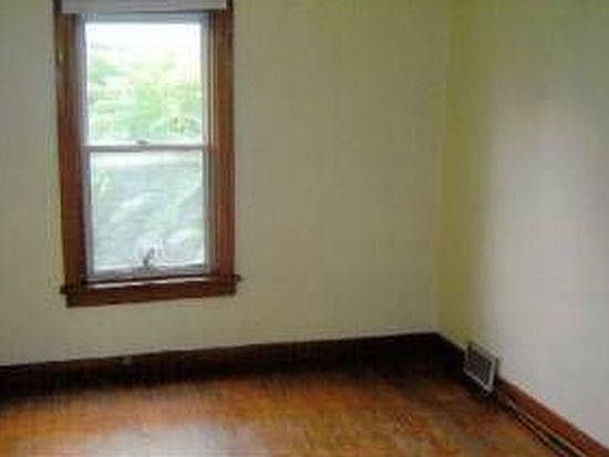 4th image of 56 Cuyler Ave