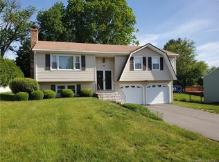 14 Elliott Ln, Newington, CT 06111