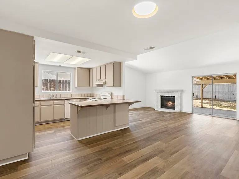1726 Katy Pl — Photo 1