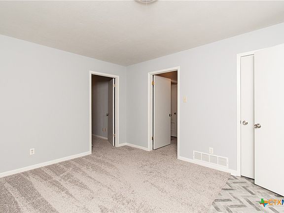 4th image of 3222 Rosewood Dr