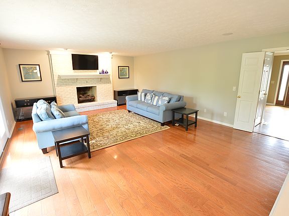 2nd image of 8036 Surrey Brook Pl