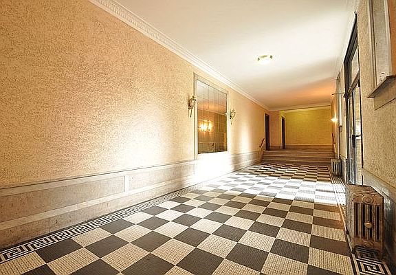 4th image of 235 Naples Ter APT 1B