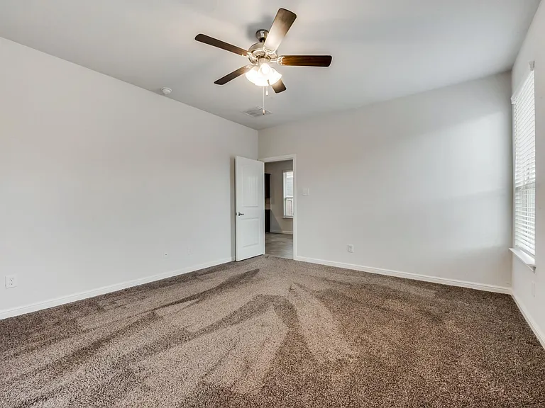 9112 Stormcrow Dr — Photo 14