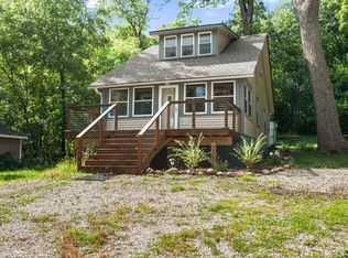 W303N2563 Maple Ave, Pewaukee, WI 53072