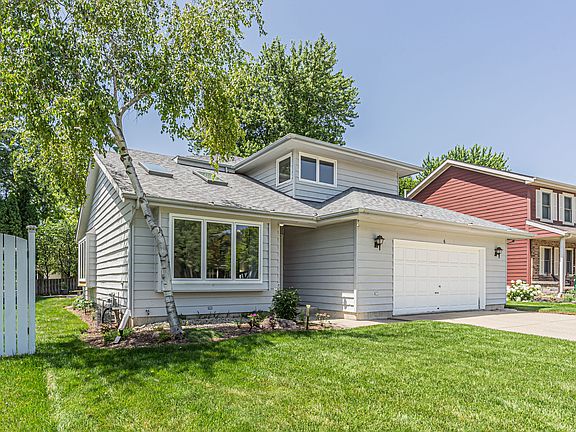 2nd image of 6 Spinnaker Ct
