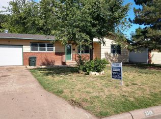 2318 Howell Ave, Dodge City, KS 67801