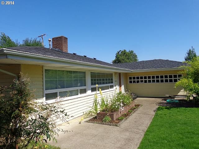 2nd image of 2850 Mill St