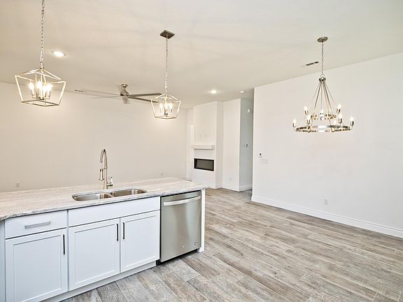 5th image of 2741 SW Livingston Sq