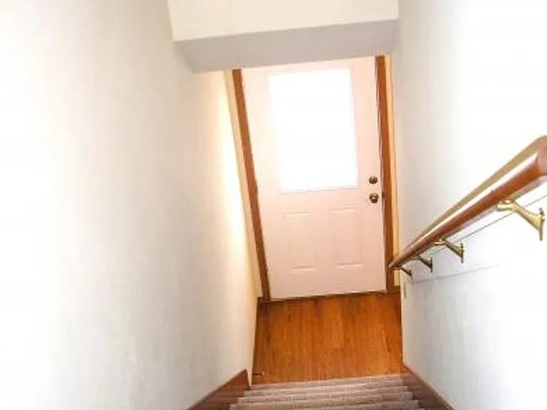 20308 Skyview Dr — Photo 16