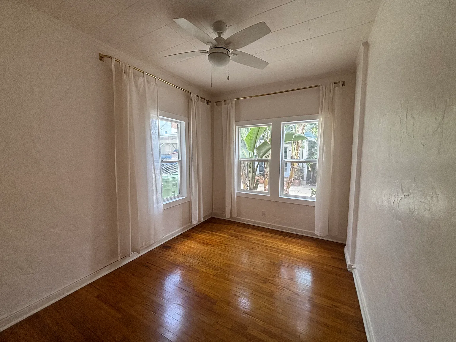 1 bed, 550 sqft, $1,850 — Photo 4