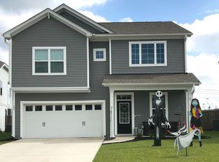 221 Palmetto Walk Dr, Summerville, SC 29486