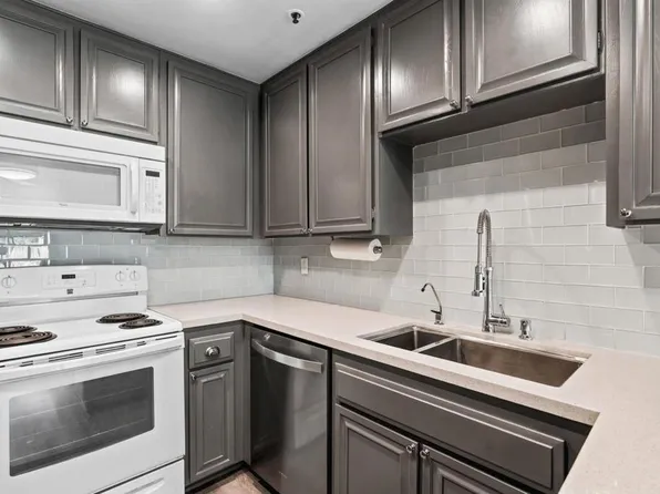 5705 Friars Rd Unit 7, San Diego, CA 92110