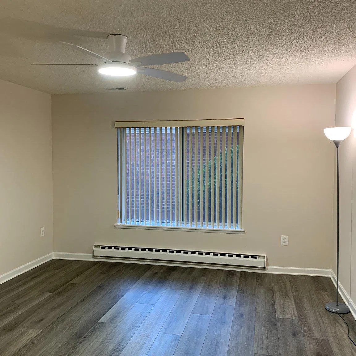 2 bed, 2.0 bath, 1157 sqft, $2,500 — Photo 4