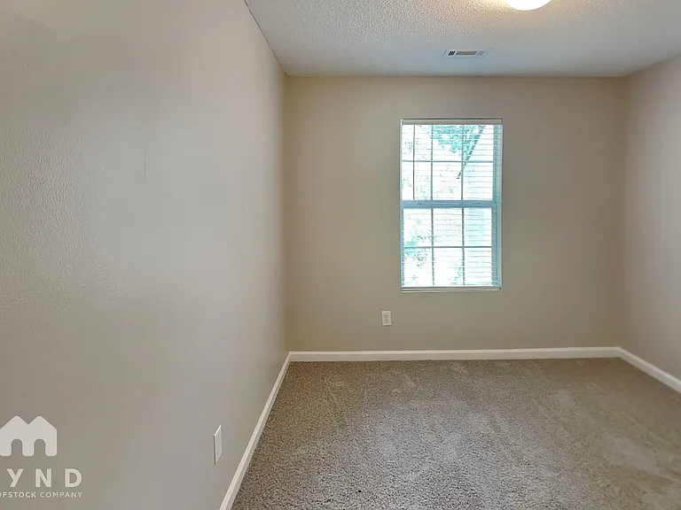 5492 Sierra Trl — Photo 16