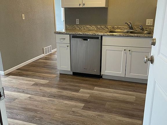 3rd image of 702 S 10th St #11071018
