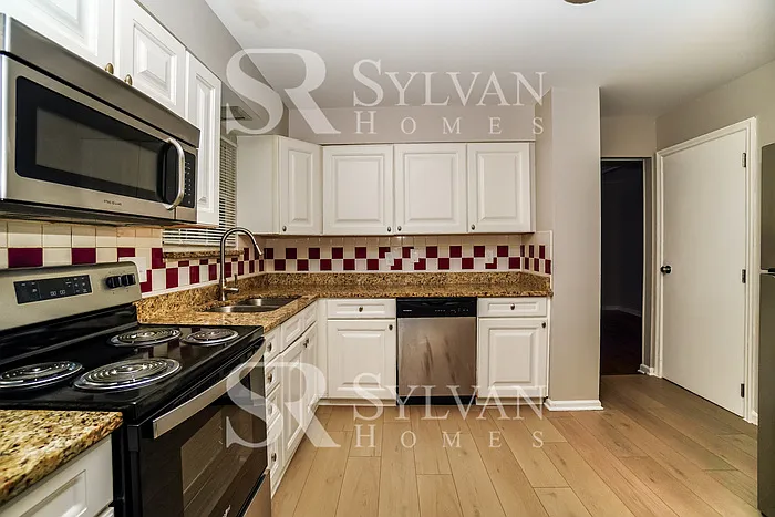 6468 Johnanne St — Photo 5