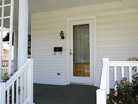 5th image of 323 S Bedford St
