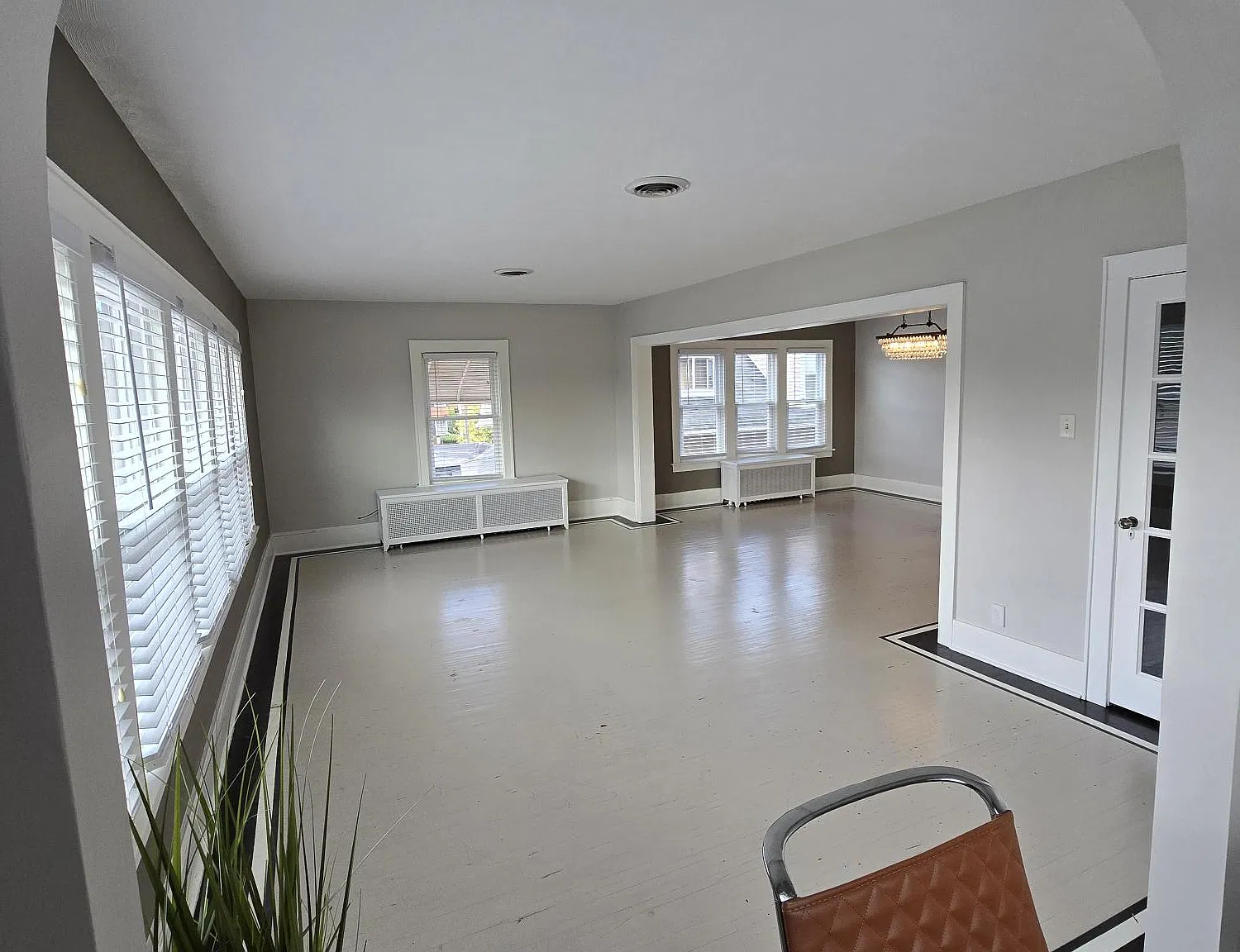 3 bed, 1.0 bath, 1500 sqft, $1,275 — Photo 3