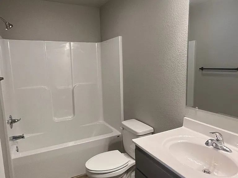 652 Valor Ct — Photo 8