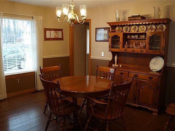 5th image of 4844 Forest Glen Trl