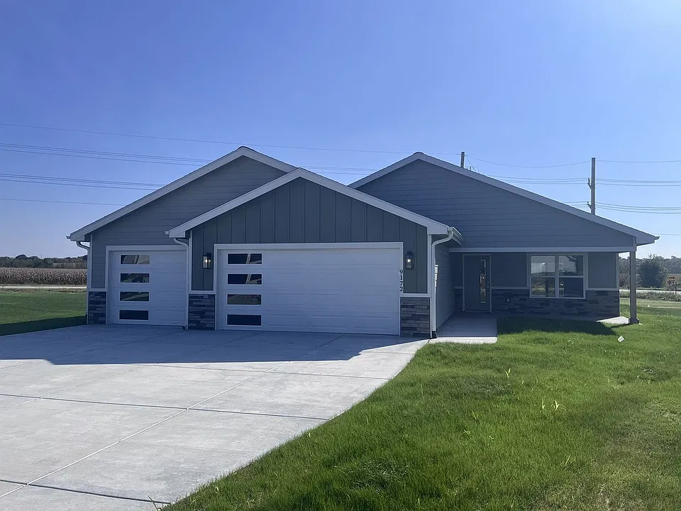 9172 Grammar Ct