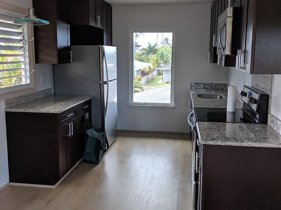 Spacious kitchen