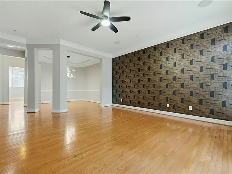 319 Creekbank Way SE — Photo 14