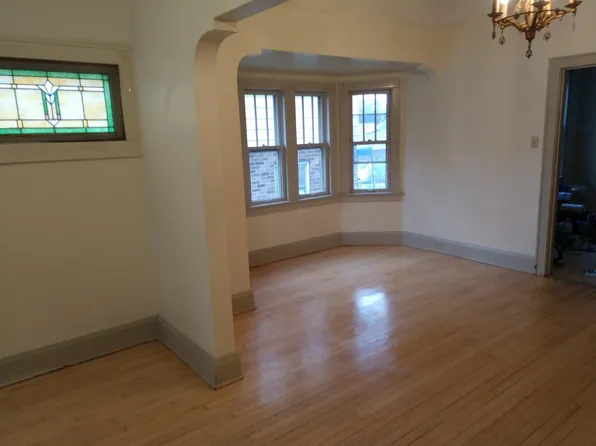 1331 W Euclid Ave, Milwaukee, WI 53215