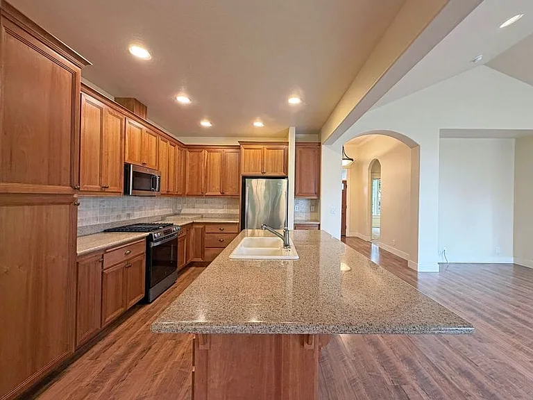 2523 Borders Dr — Photo 16
